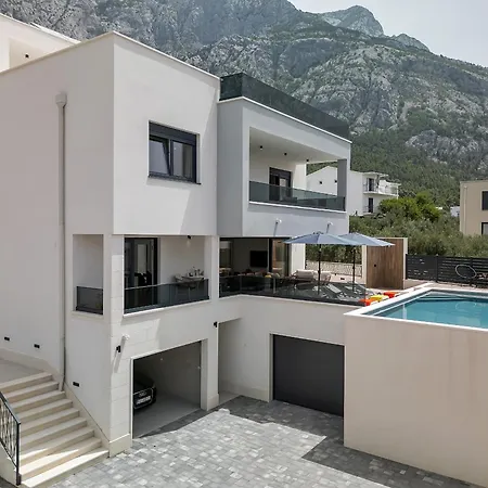 Bacula * Veliko Brdo (Makarska)